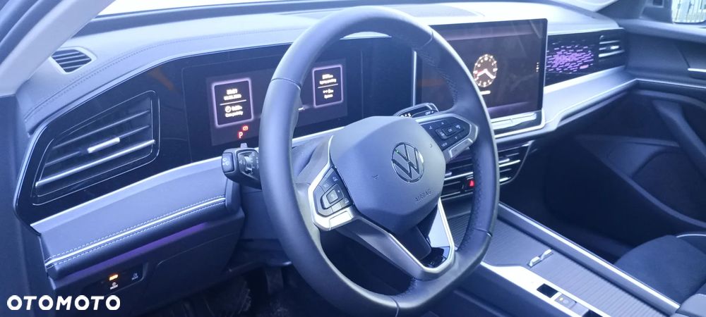 Volkswagen Passat - 34