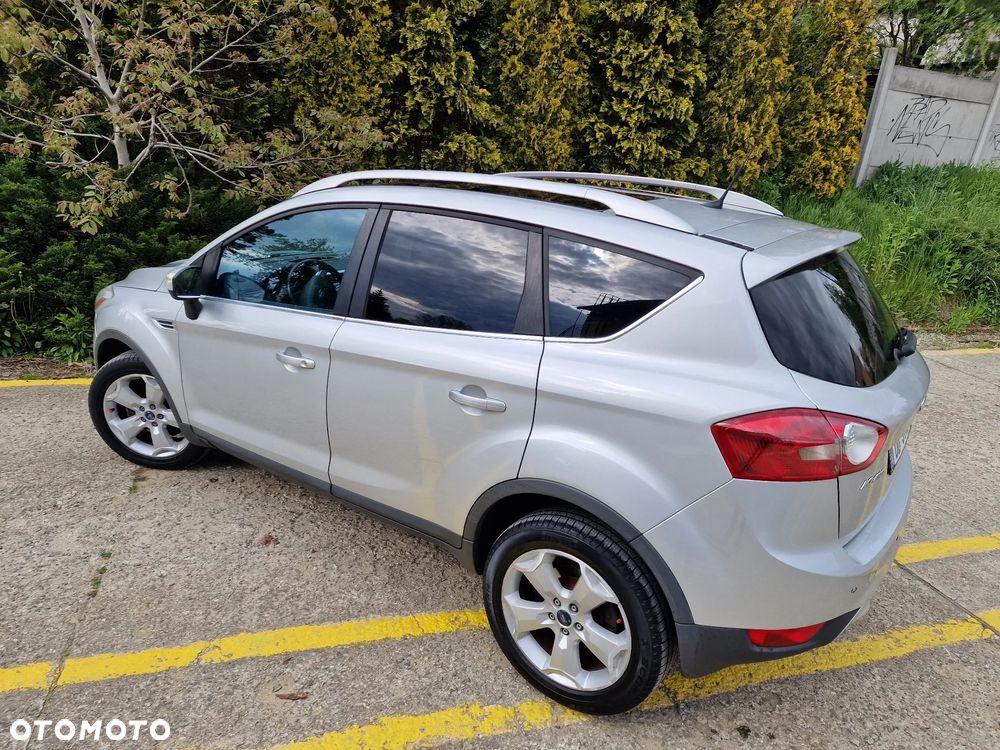 Ford Kuga 2.0 TDCi 4x4 Titanium - 31