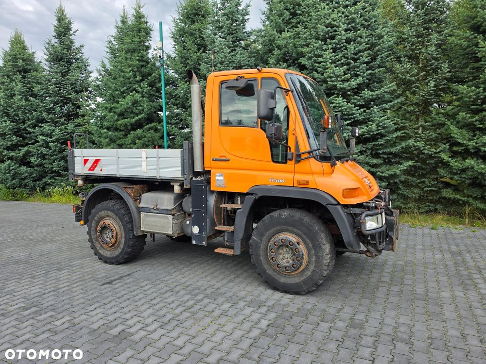 Unimog U400 - 12
