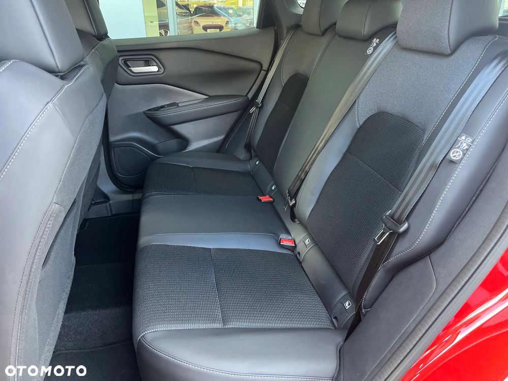 Nissan Qashqai 1.3 DIG-T mHEV N-Connecta Xtronic - 16