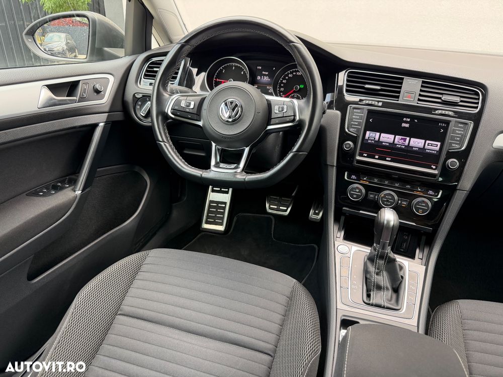 Volkswagen Golf 1.6 TDI DPF DSG BlueMotion Technology Comfortline - 23