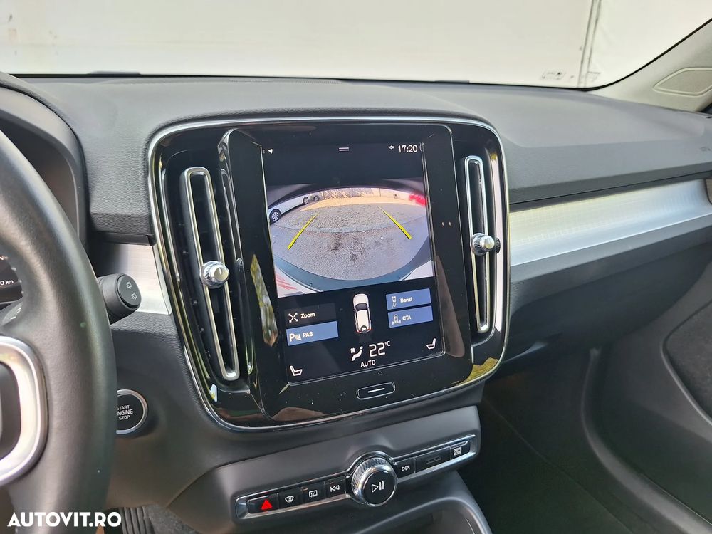 Volvo XC 40 - 24