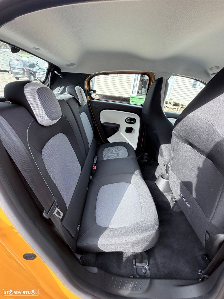 Renault Twingo E-Tech. 22 Urban Night - 19