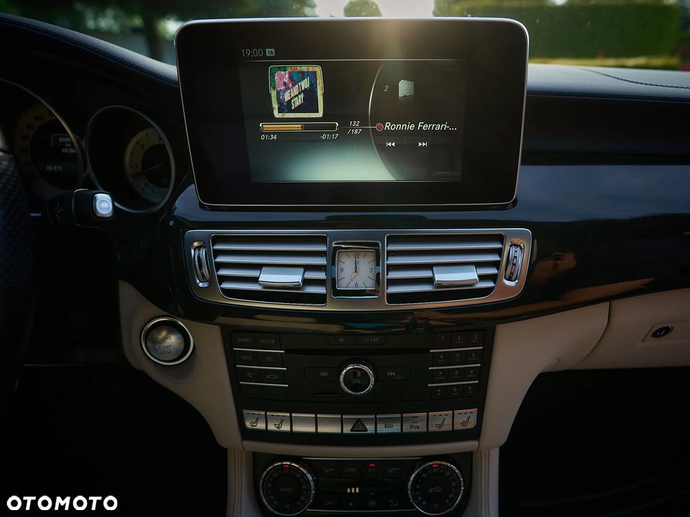 Mercedes-Benz CLS 350 d 4-Matic - 15