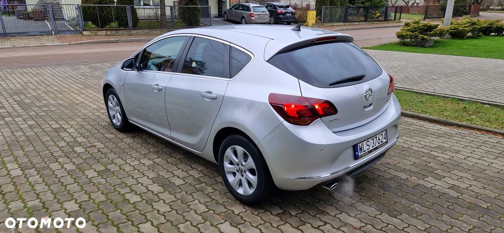 Opel Astra 1.4 Turbo Exklusiv - 6