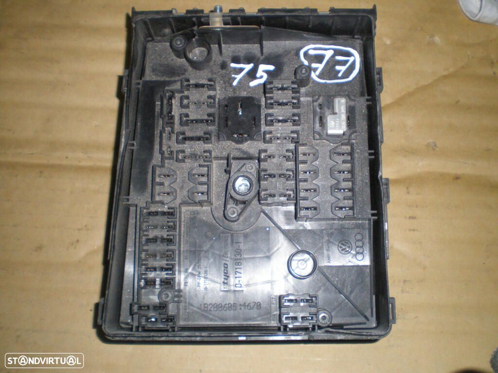 Caixa Fusiveis 1K0937125 VW GOLF 5 TYCO AUDI A3 2006 - 1