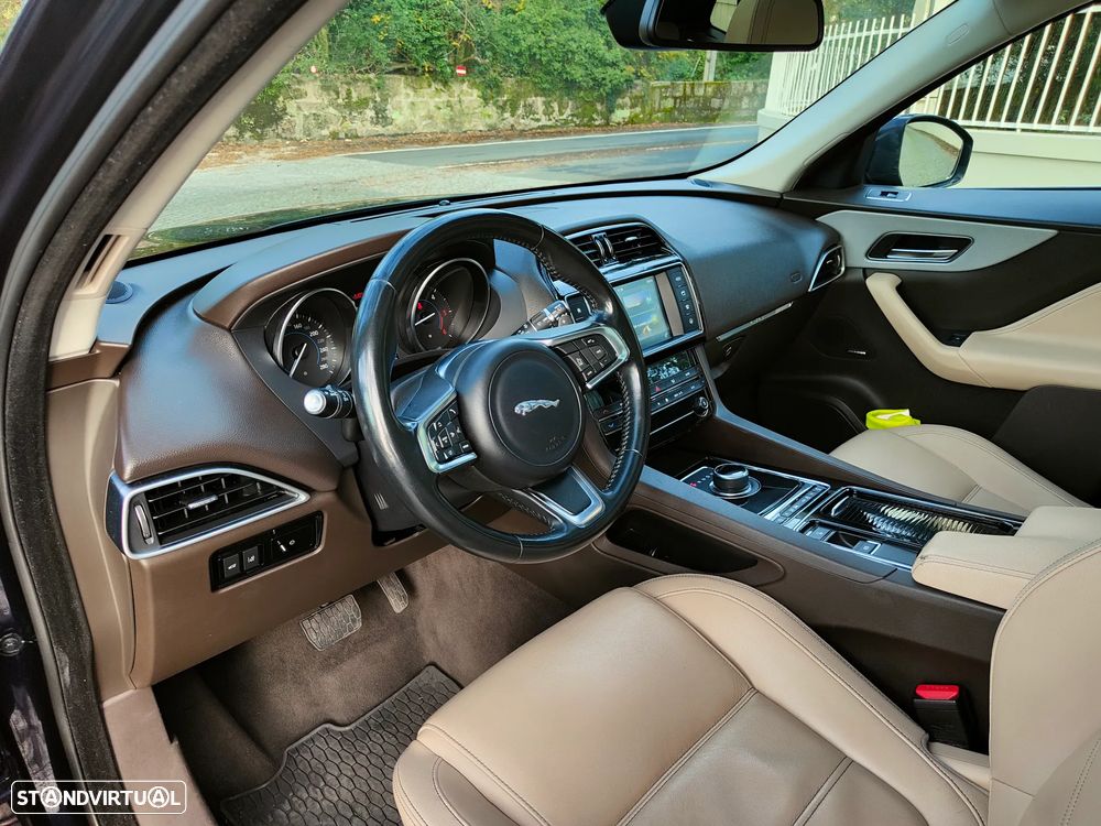 Jaguar F-Pace 2.0 i4D Prestige Aut. - 9