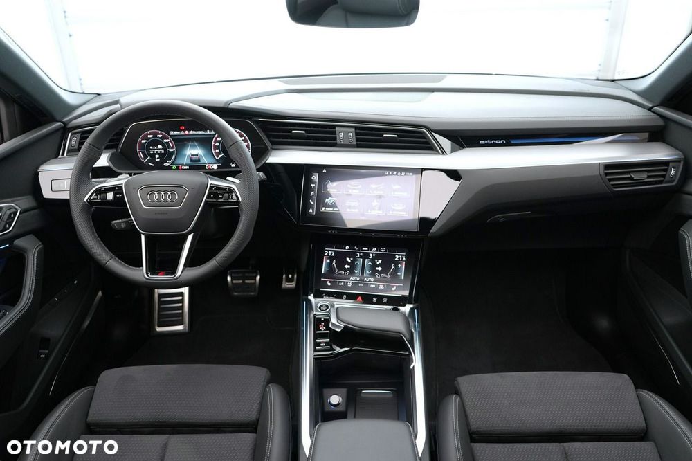 Audi Q8 - 26