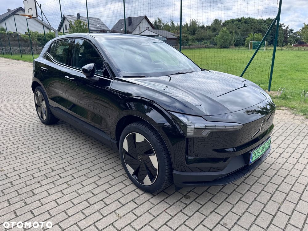 Volvo EX30 Single Motor Extended Range RWD Black Edition Plus - 7