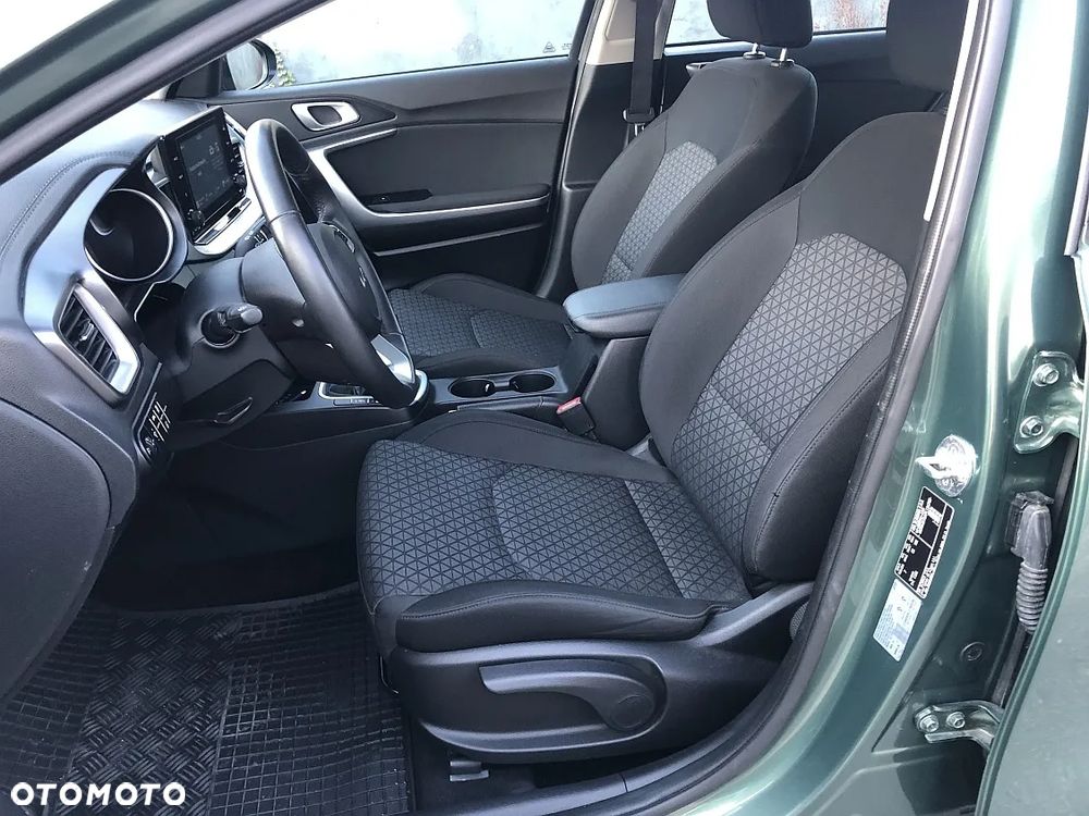 Kia Ceed 1.5 T-GDI L - 10