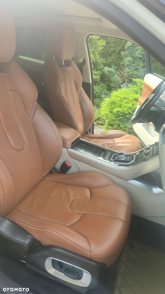Land Rover Range Rover Evoque Si4 Prestige - 25