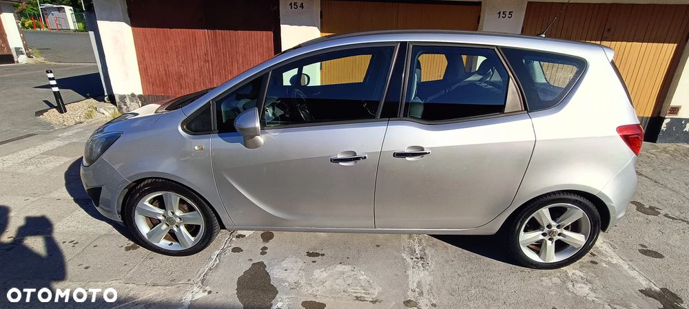 Opel Meriva 1.7 CDTI Cosmo - 10