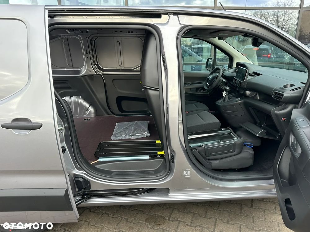 Peugeot Partner Furgon M Diesel 100KM Manual - 13