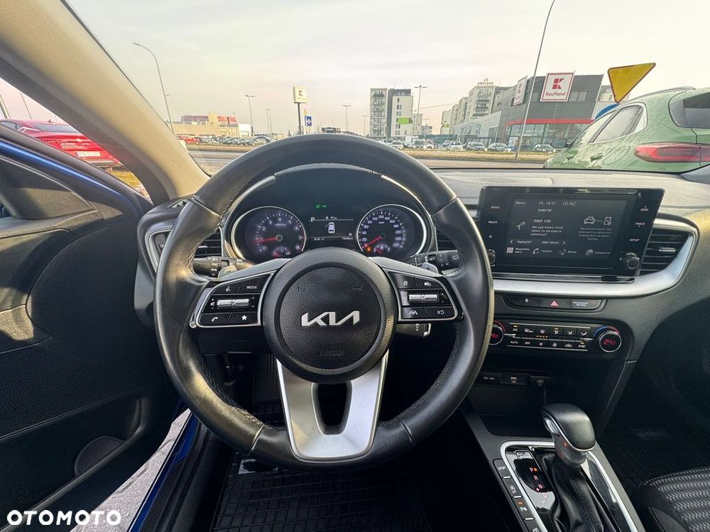 Kia Ceed 1.5 T-GDI M DCT - 17