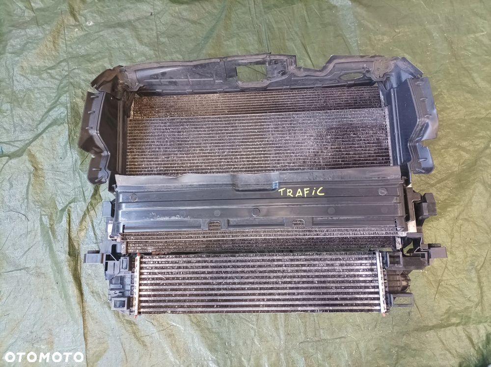 Renault Trafic III pas przedni chłodnice wentylatory 1,6 DCI 93868473 488100584R - 1