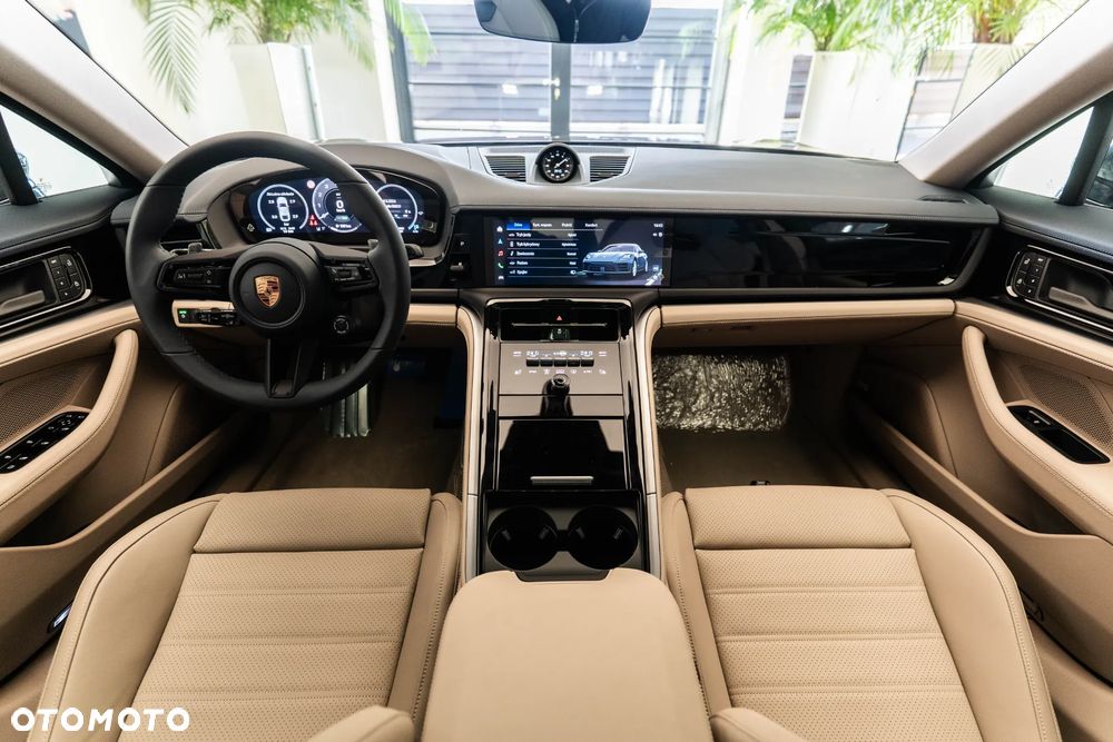 Porsche Panamera 4S E-Hybrid PHEV - 31