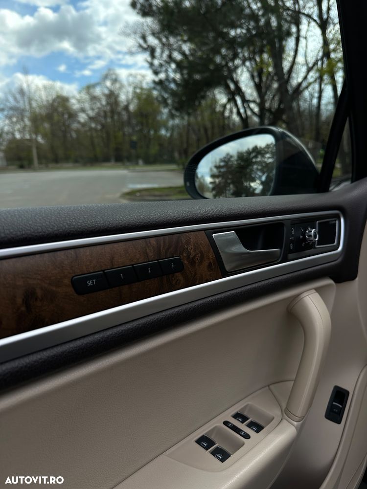 Volkswagen Touareg 3.0 V6 TDI BMT Terrain Tech - 11