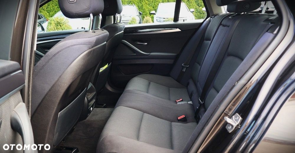 BMW Seria 5 - 16