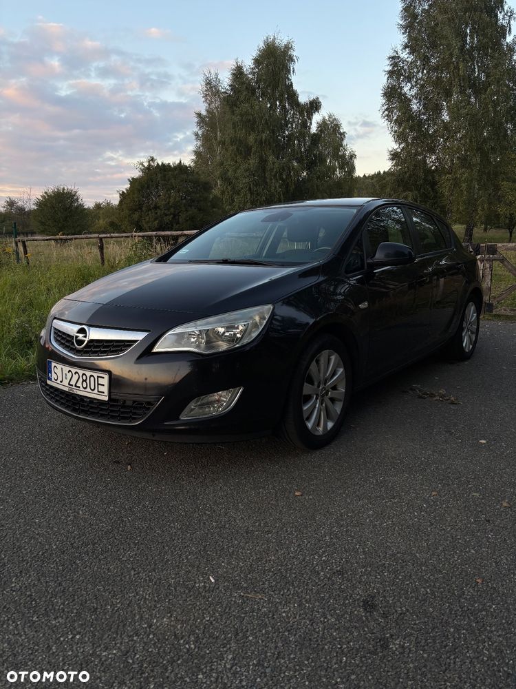 Opel Astra IV 1.6 T Cosmo - 1