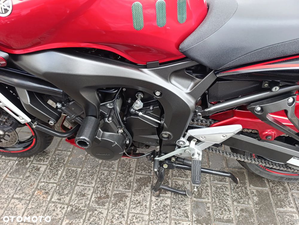 Yamaha FZ6 - 16