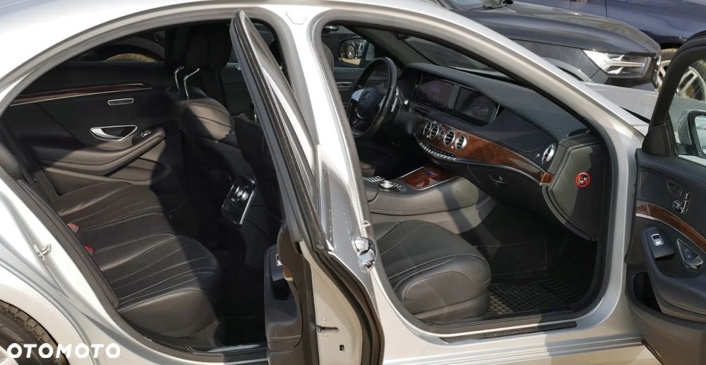 Mercedes-Benz Klasa S 500 4-Matic 7G-TRONIC - 24