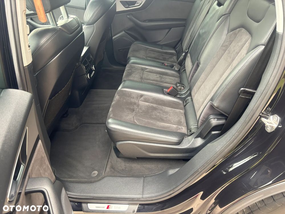 Audi Q7 - 27