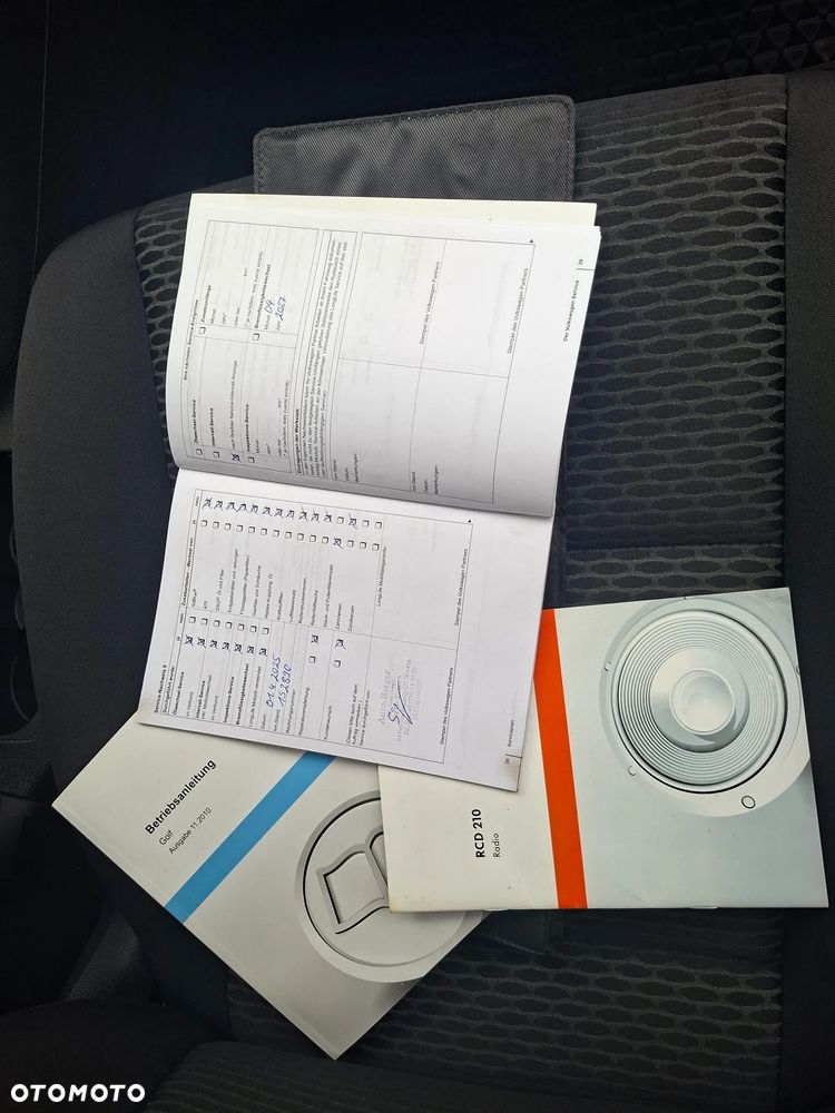 Volkswagen Golf - 36