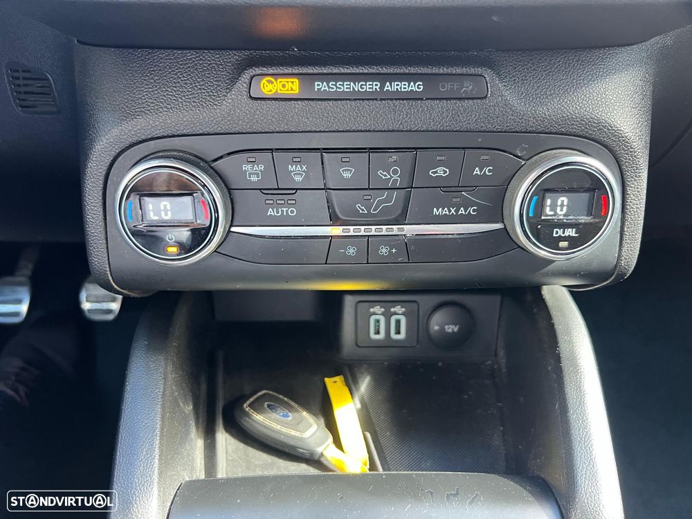 Ford Focus SW 1.0 EcoBoost MHEV ST-Line - 29