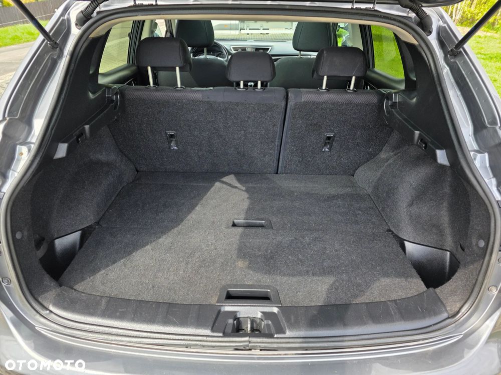 Nissan Qashqai 1.2 DIG-T N-Vision - 11