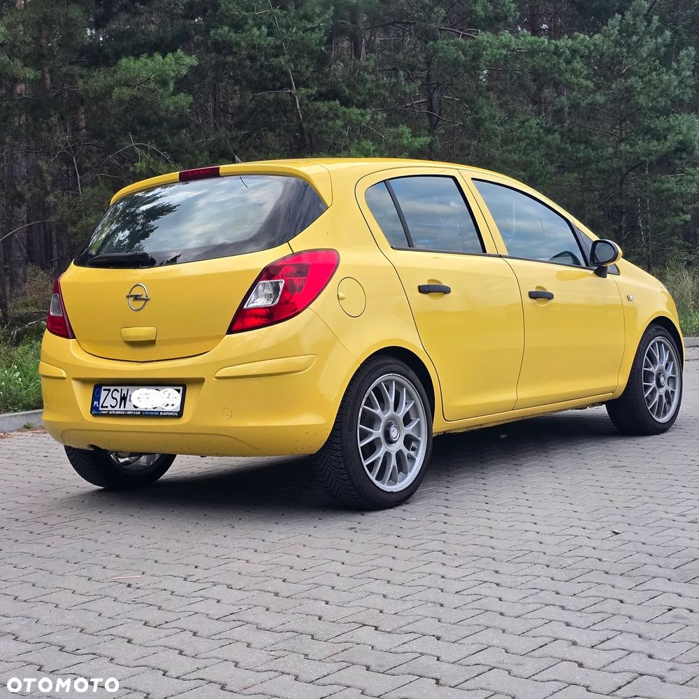 Opel Corsa - 4