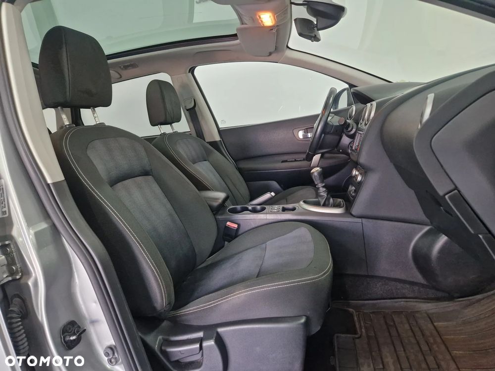 Nissan Qashqai+2 - 18