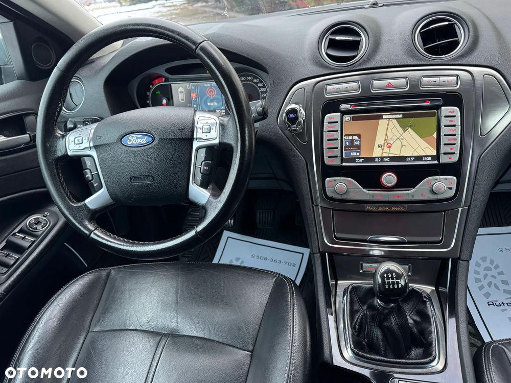 Ford Mondeo 2.5 Black Magic - 12