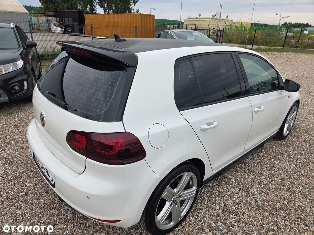 Volkswagen Golf - 2
