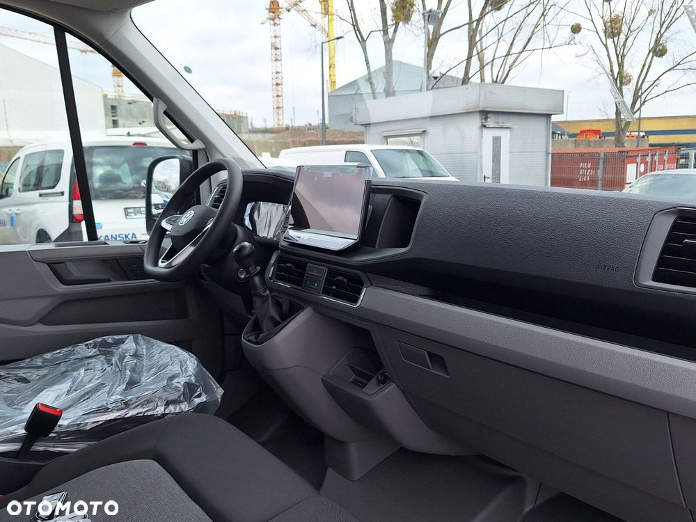 Volkswagen Crafter 35 furgon 140km 4490 - 18