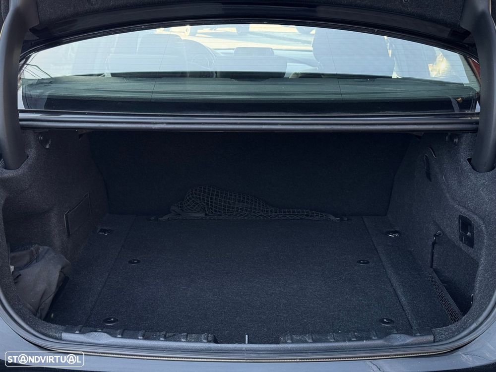 BMW 330 e iPerformance Advantage - 23