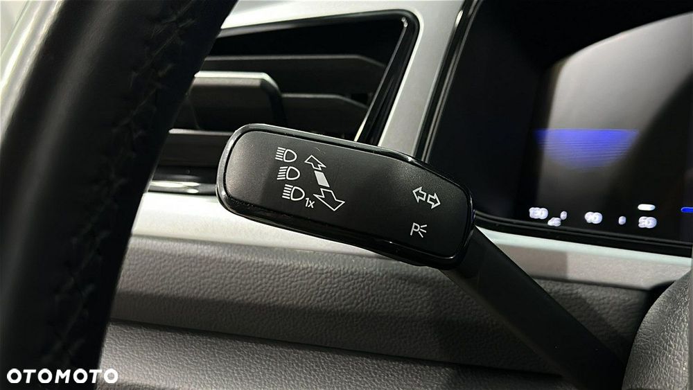 Volkswagen T-Roc 1.5 TSI Life - 25