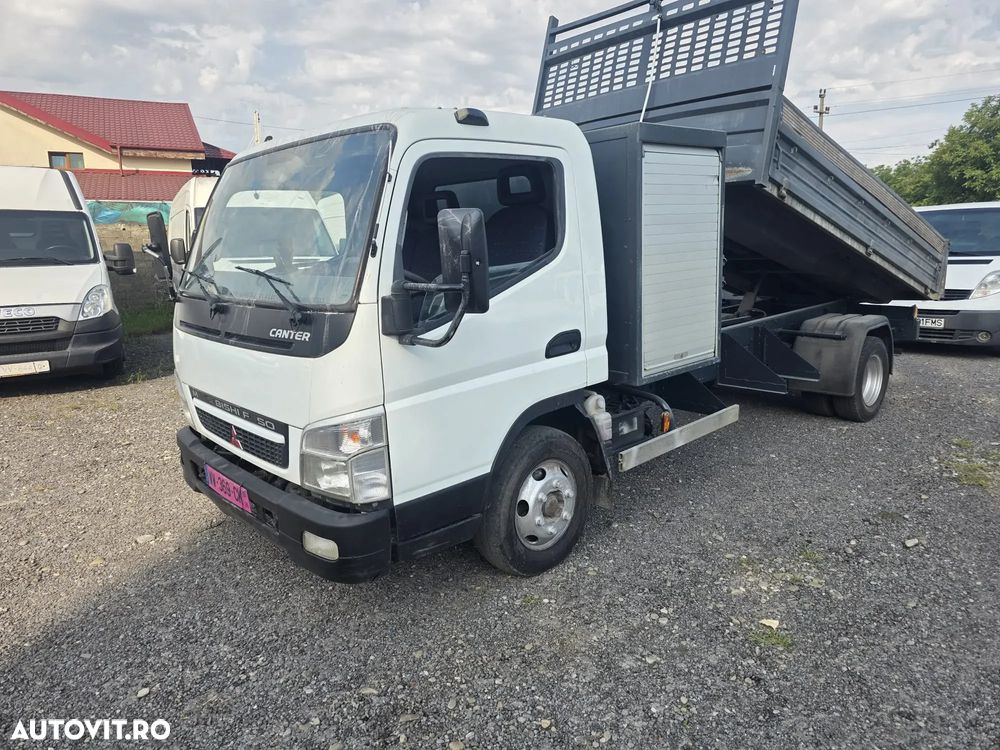 Mitsubishi CANTER - 1
