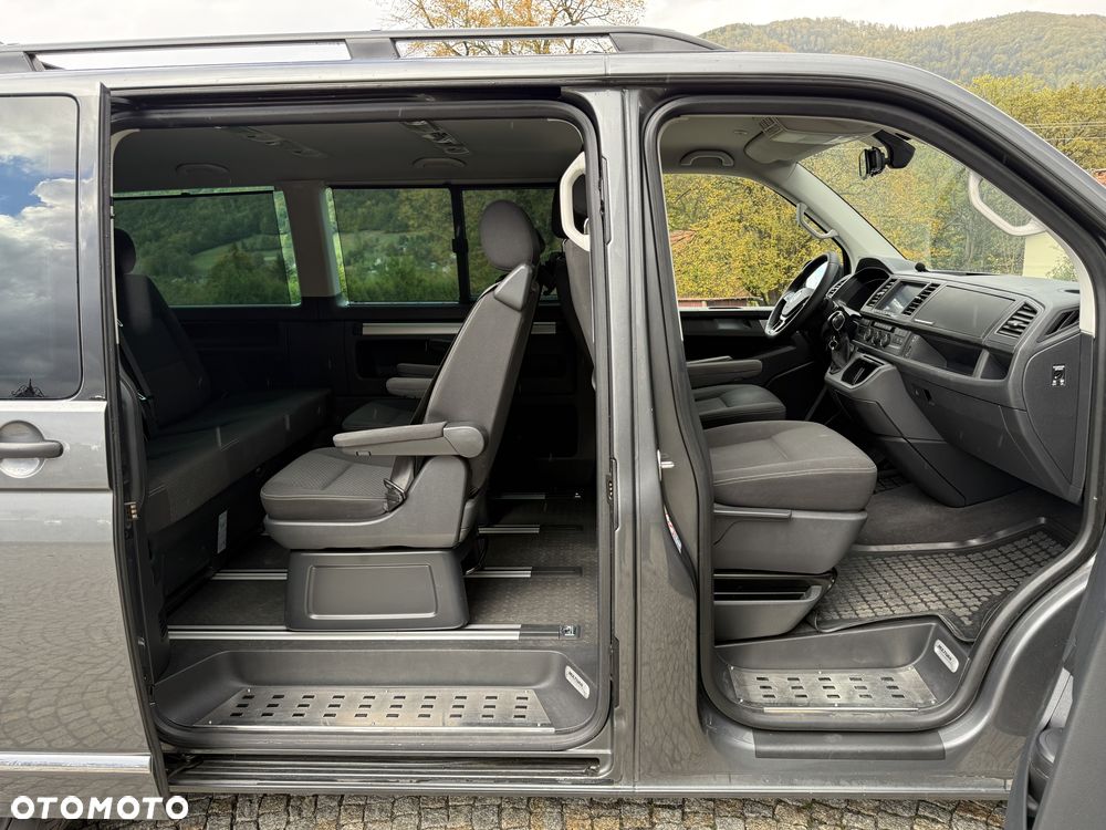 Volkswagen Caravelle - 7
