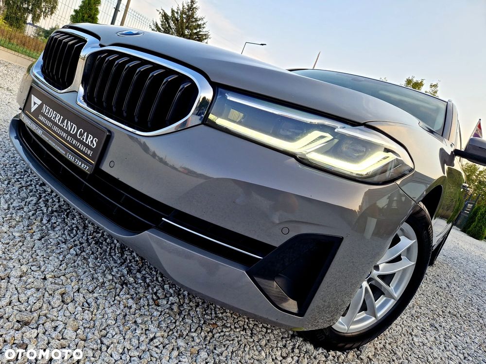 BMW Seria 5 520d Touring - 2