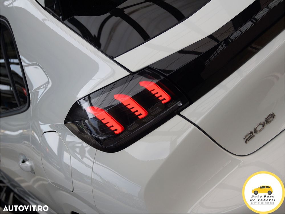 Peugeot 208 PureTech 100 EAT8 Allure Pack - 16