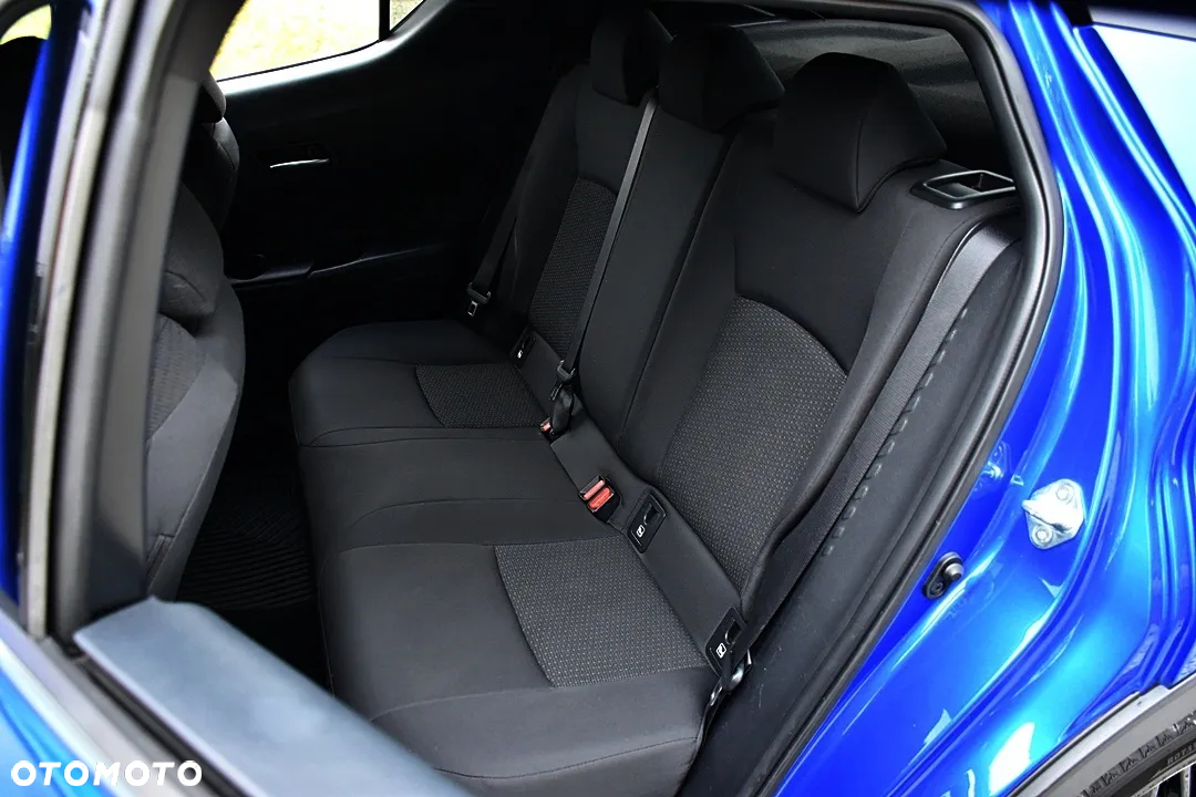 Toyota C-HR - 8
