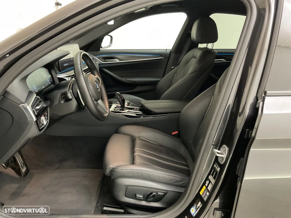 BMW 530 e Pack Desportivo M - 19