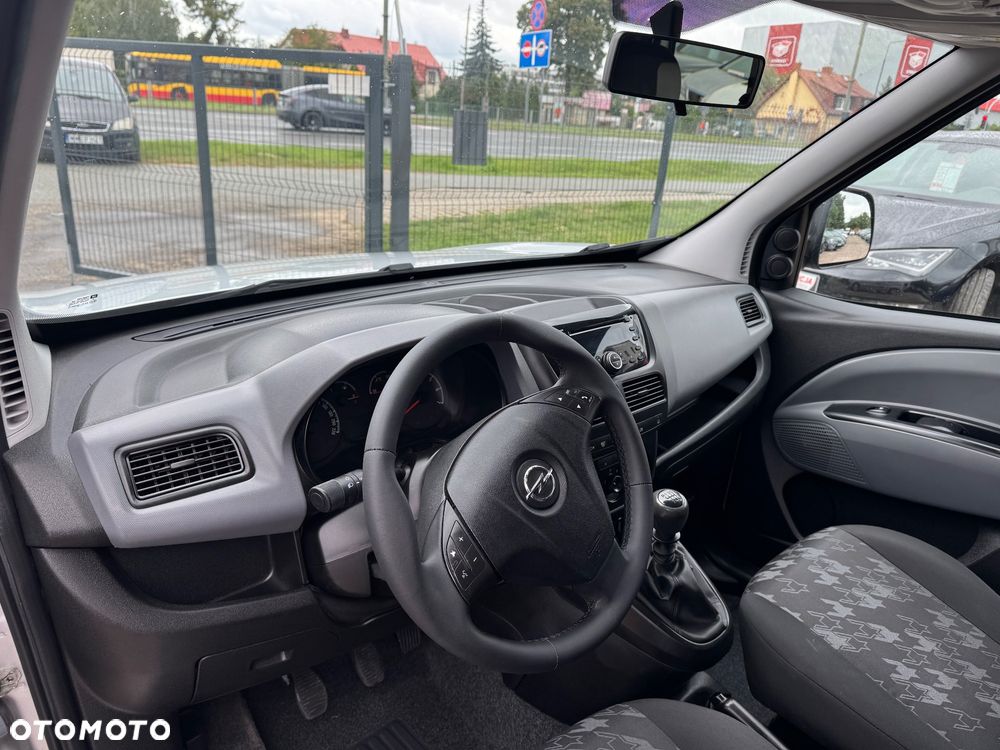 Opel Combo - 12