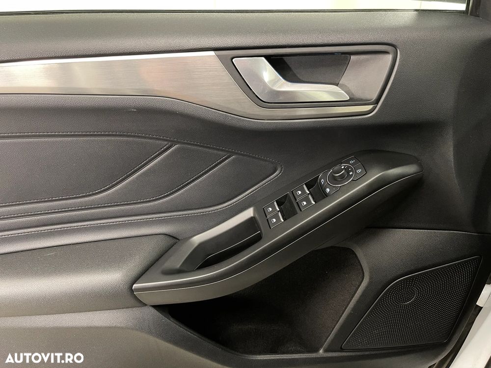 Ford Focus 1.5 EcoBlue Titanium - 26