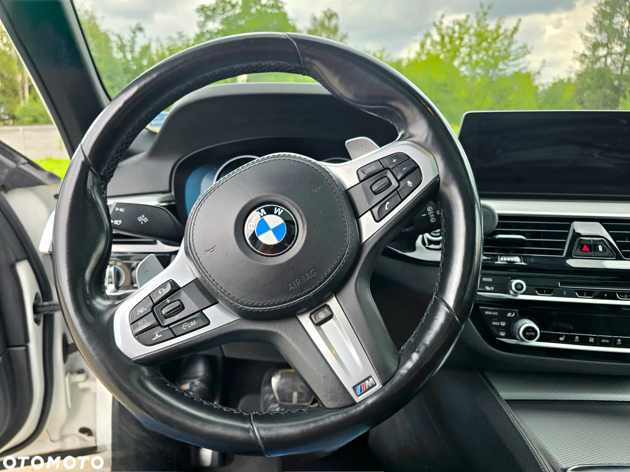 BMW Seria 5 530i xDrive Touring - 21