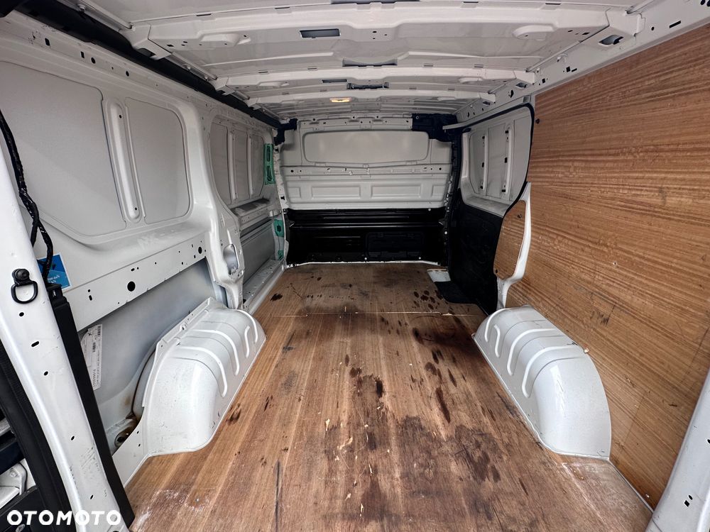 Renault Trafic - 8
