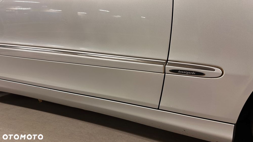 Mercedes-Benz CLK 2004