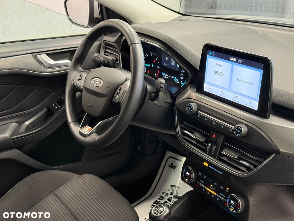 Ford Focus - 8