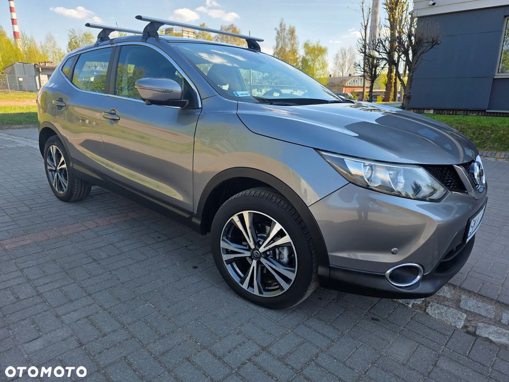 Nissan Qashqai 1.6 DCi Xtronic N-Connecta - 4