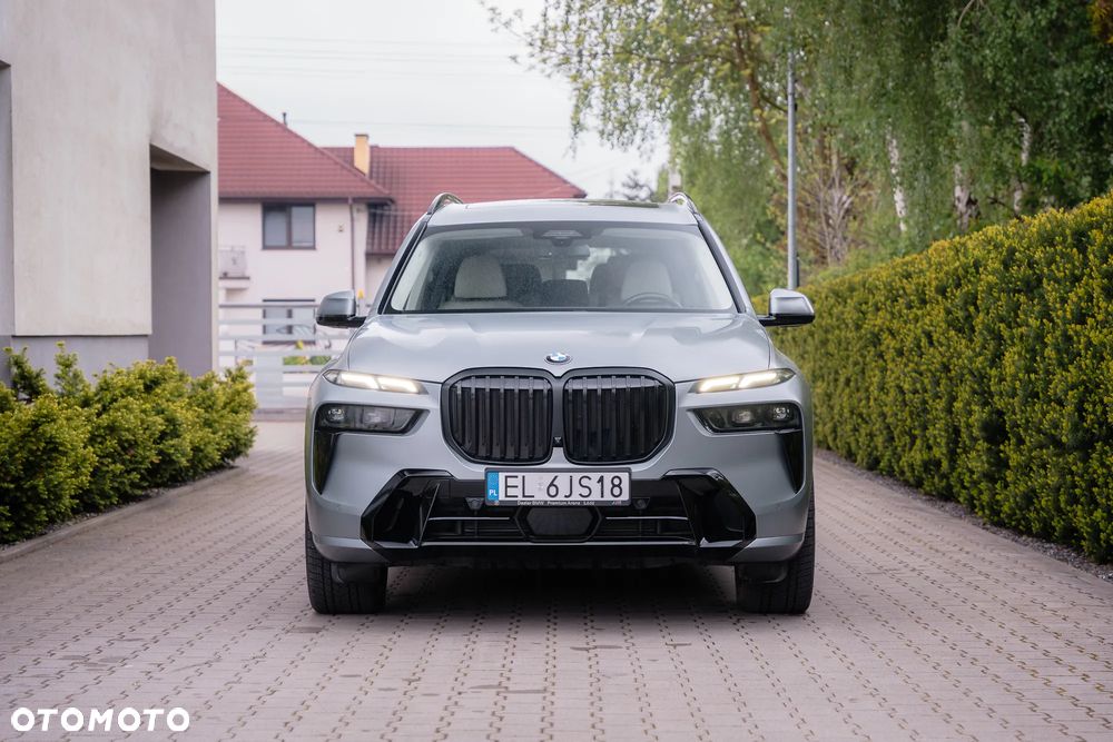 BMW X7 2023 photo 3